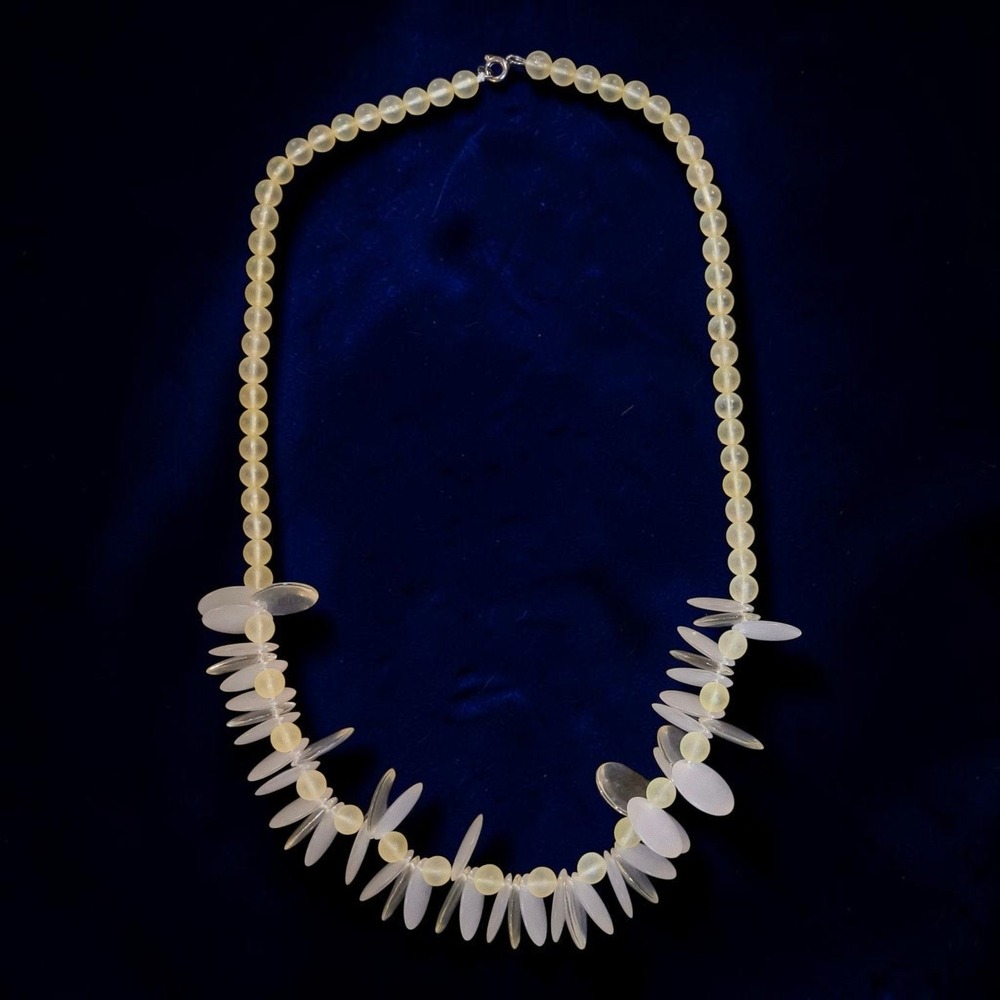Vintage 1960s Lucite Necklace Lemon Yellow Frosted Clear Petal Beads 24"